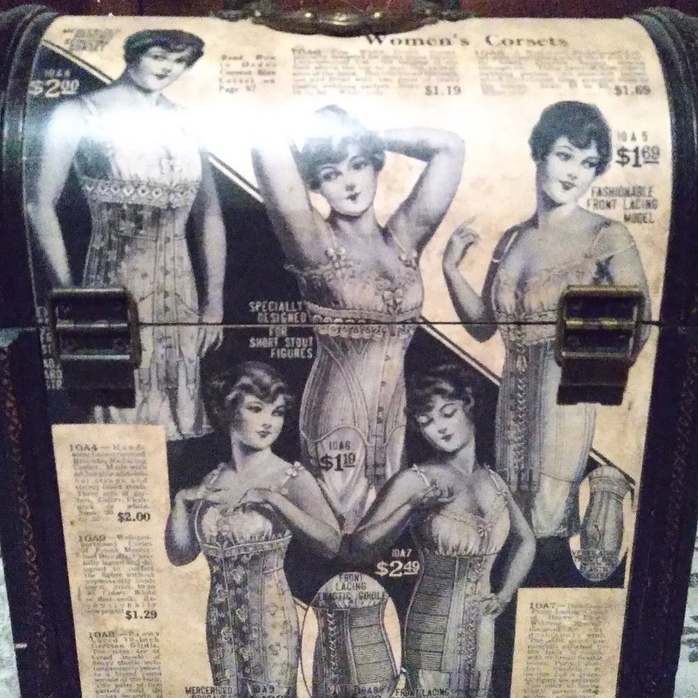 Old fashioned Vintage Wine Holder